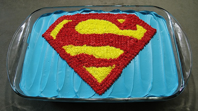 Superman Cake